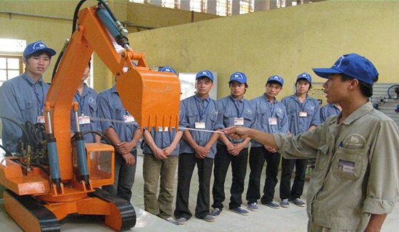 bằng lái máy đào | sơ cấp nghề